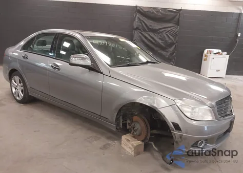 2008 Mercedes-Benz C 300 Luxury 4Matic/Sport 4Matic from USA, damaged, VIN WDDGF81XX8F061054